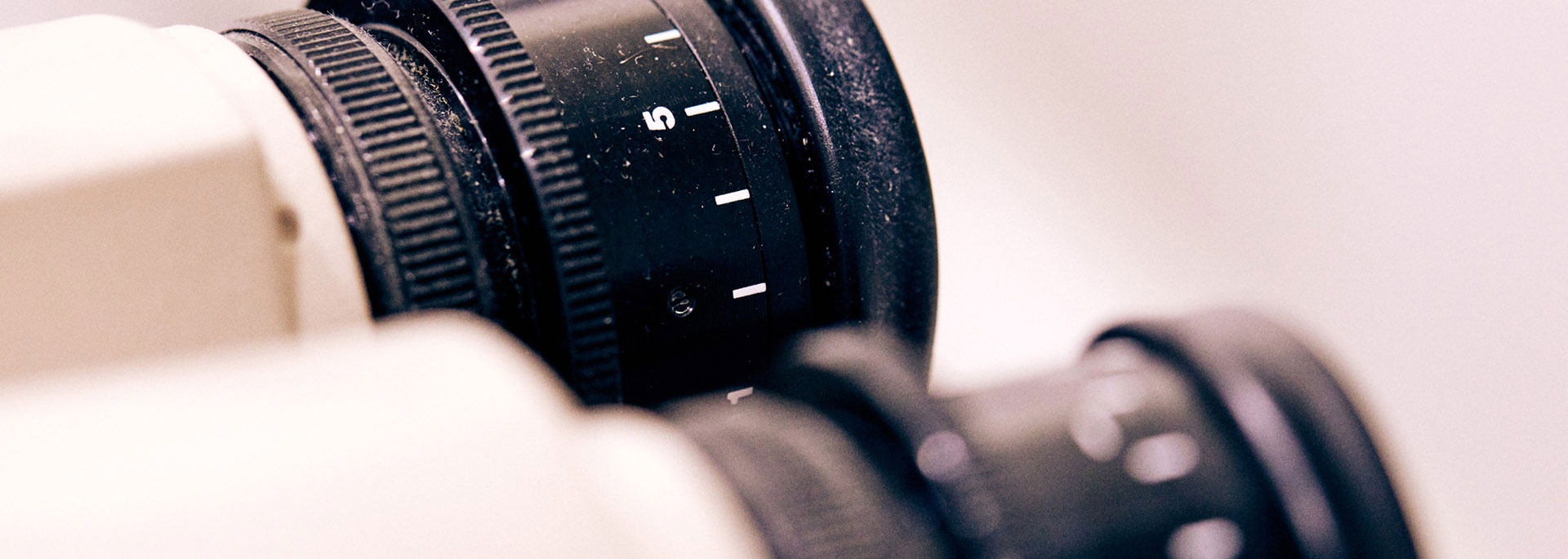Banner media
